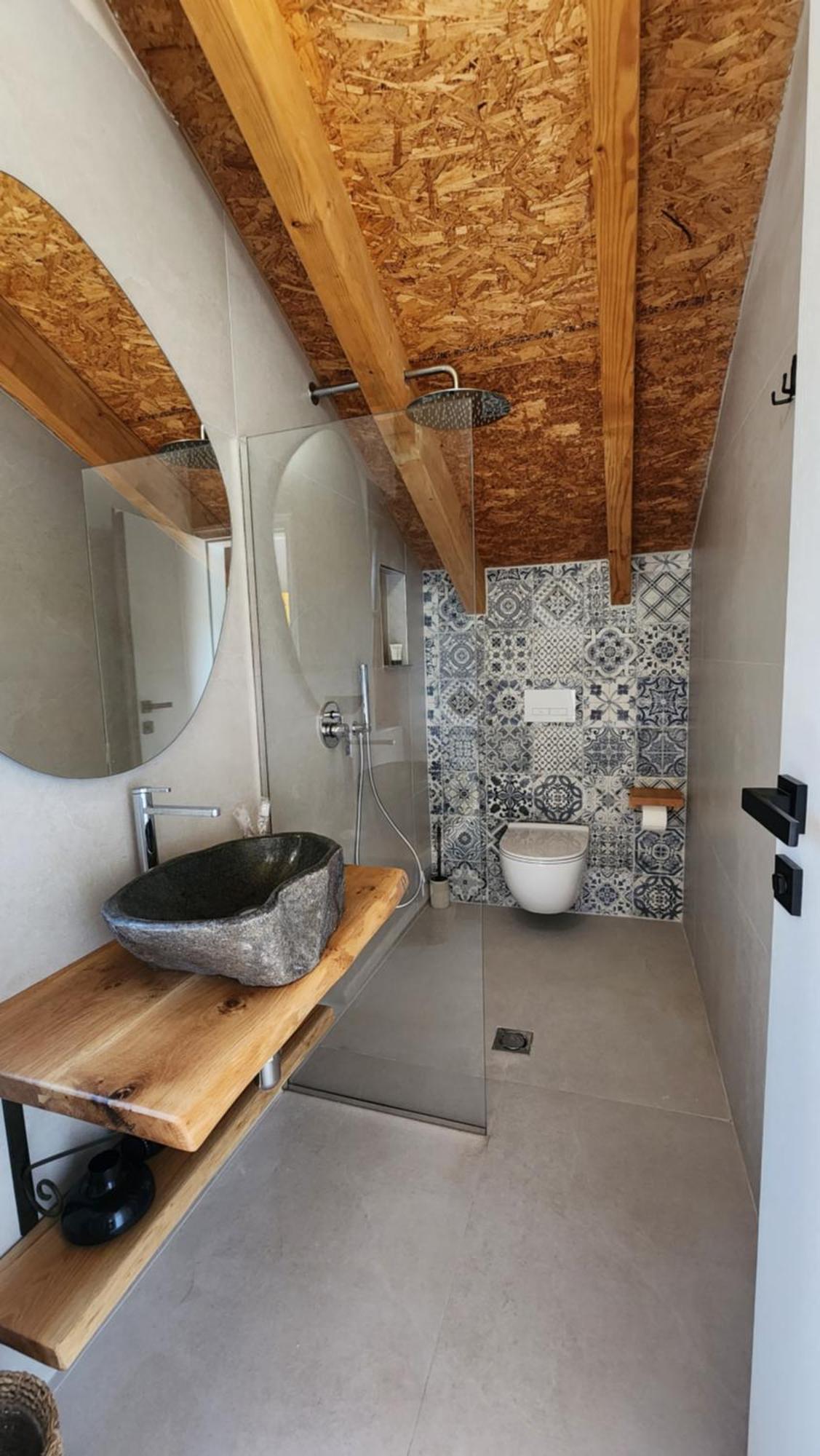 Guesthouse Te Avllia Kelcyre Zewnętrze zdjęcie